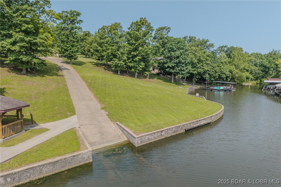 English Garden On Lk - Land