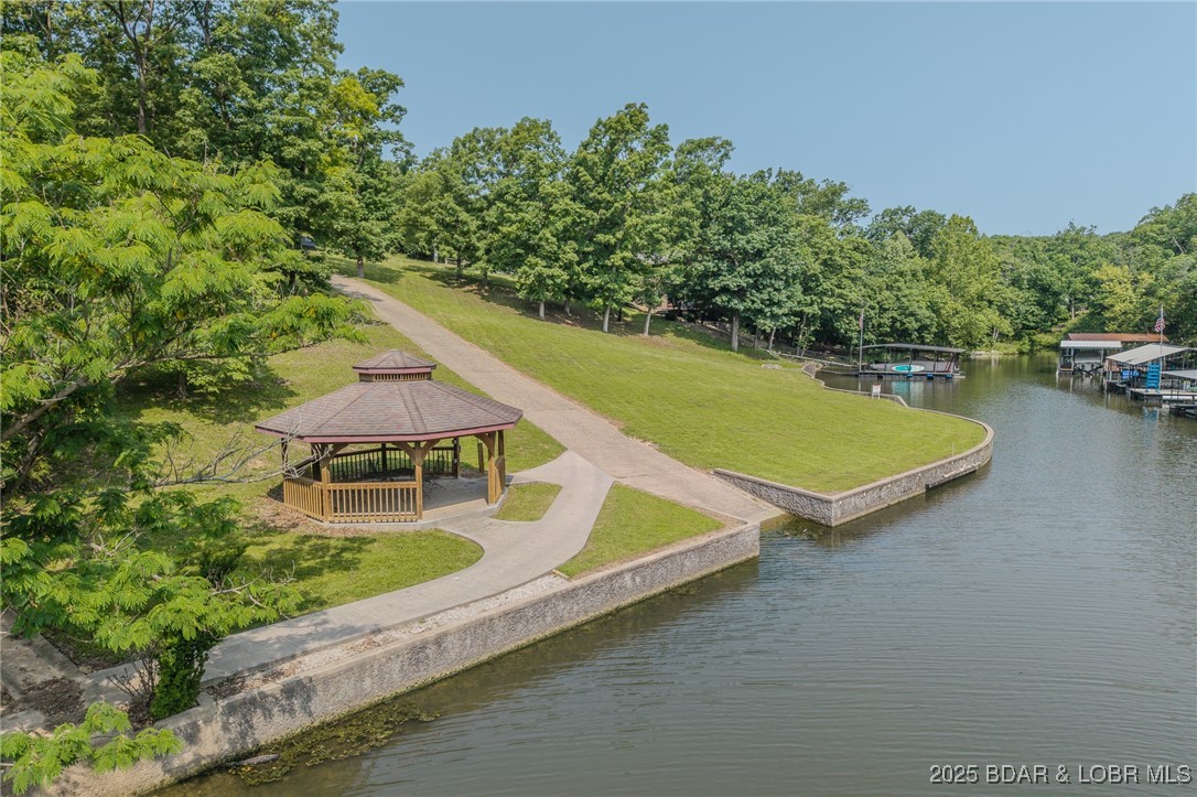 English Garden On Lk - Land