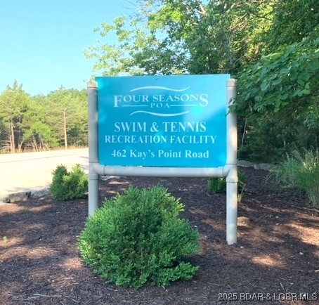 Kays Point #2 - Land