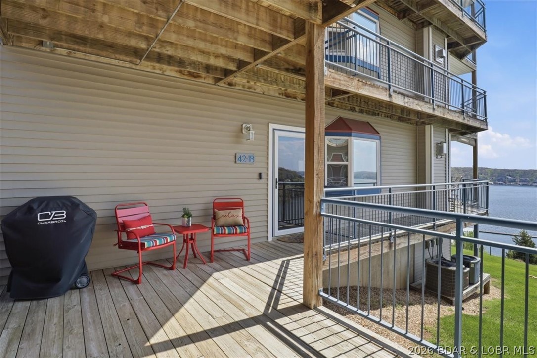Palisades Condominium - Residential