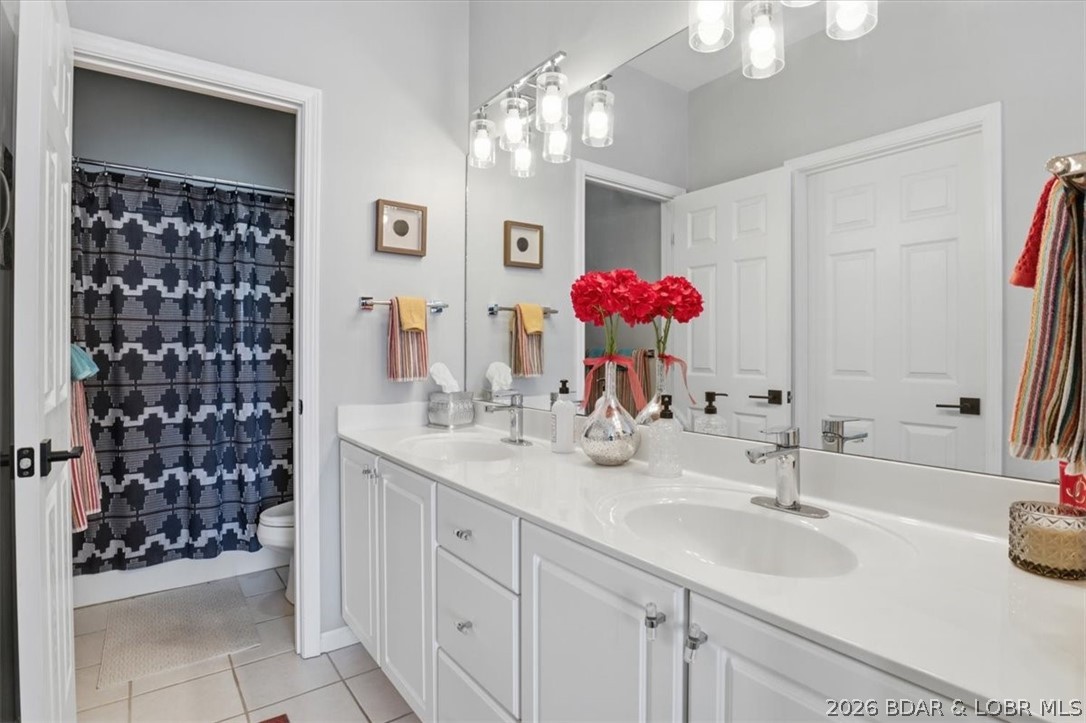 Palisades Condominium - Residential