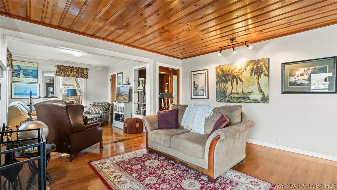 Arrowhead Beach Club - Residential