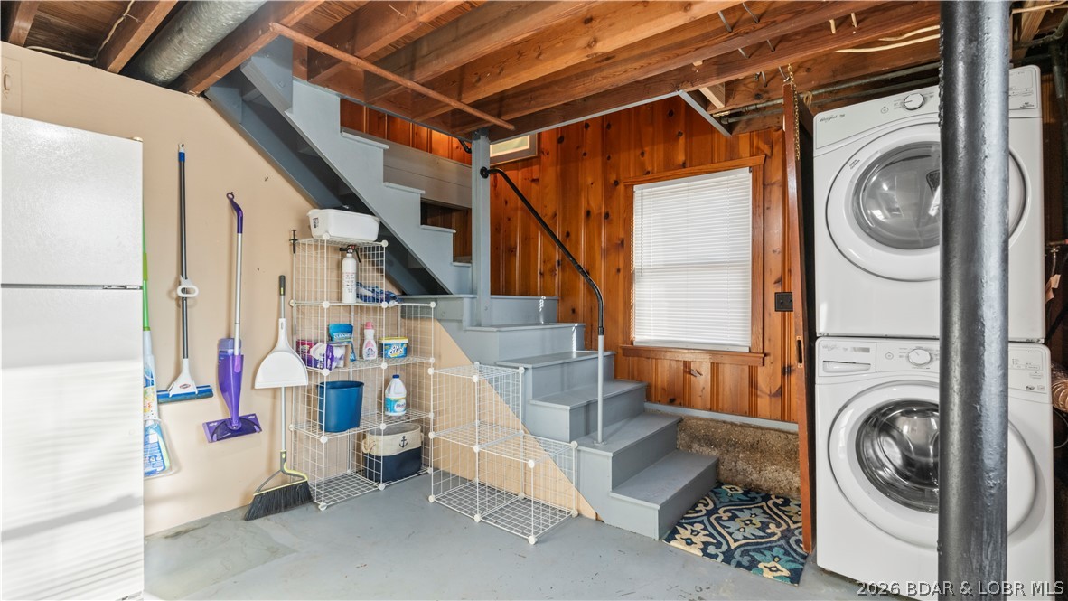 Arrowhead Beach Club - Residential