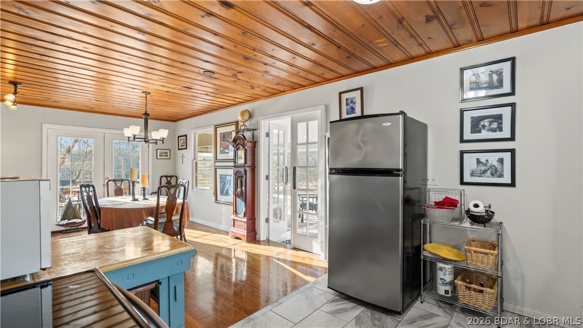 Arrowhead Beach Club - Residential