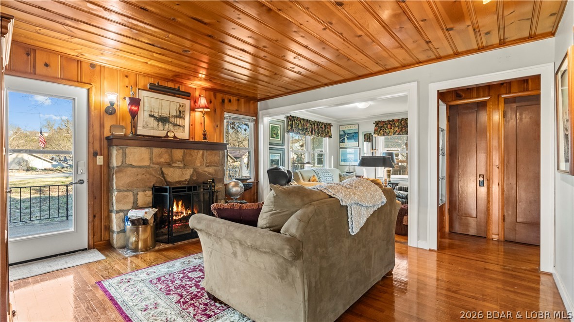 Arrowhead Beach Club - Residential