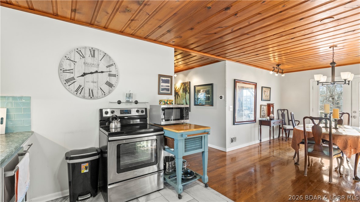 Arrowhead Beach Club - Residential