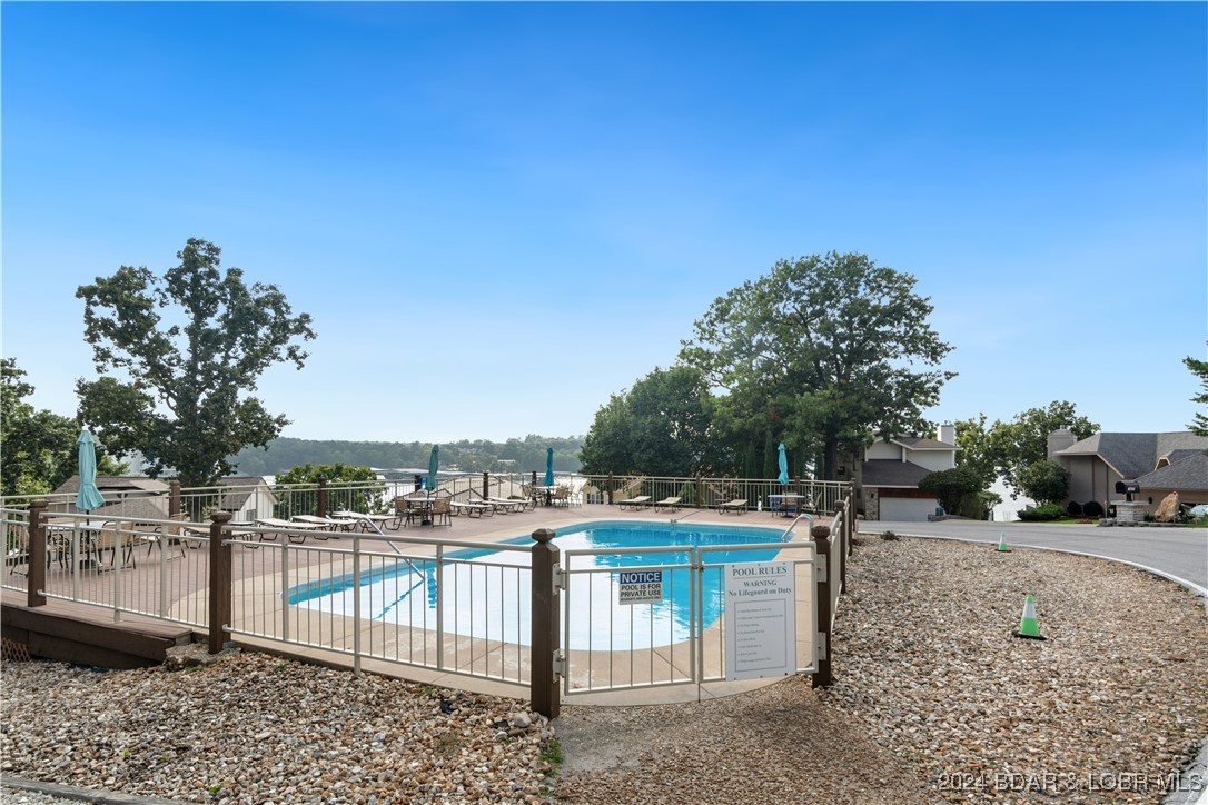 Osage Beach, Missouri 65065, United States, 3 Bedrooms Bedrooms, ,3 BathroomsBathrooms,Residential,Contingent,46752