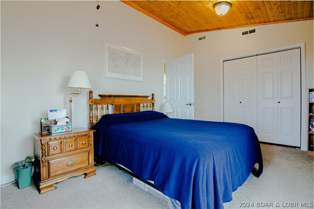 Camdenton, Missouri 65020, United States, 3 Bedrooms Bedrooms, ,3 BathroomsBathrooms,Residential,Contingent,62552