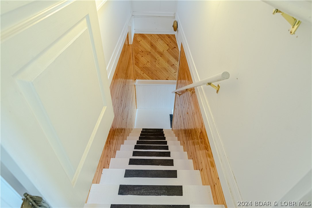 Camdenton, Missouri 65020, United States, 3 Bedrooms Bedrooms, ,3 BathroomsBathrooms,Residential,Contingent,62552