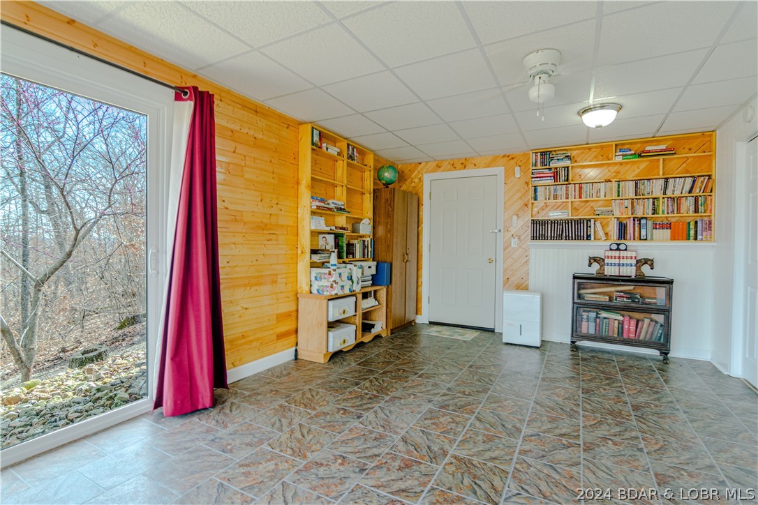 Camdenton, Missouri 65020, United States, 3 Bedrooms Bedrooms, ,3 BathroomsBathrooms,Residential,Contingent,62552