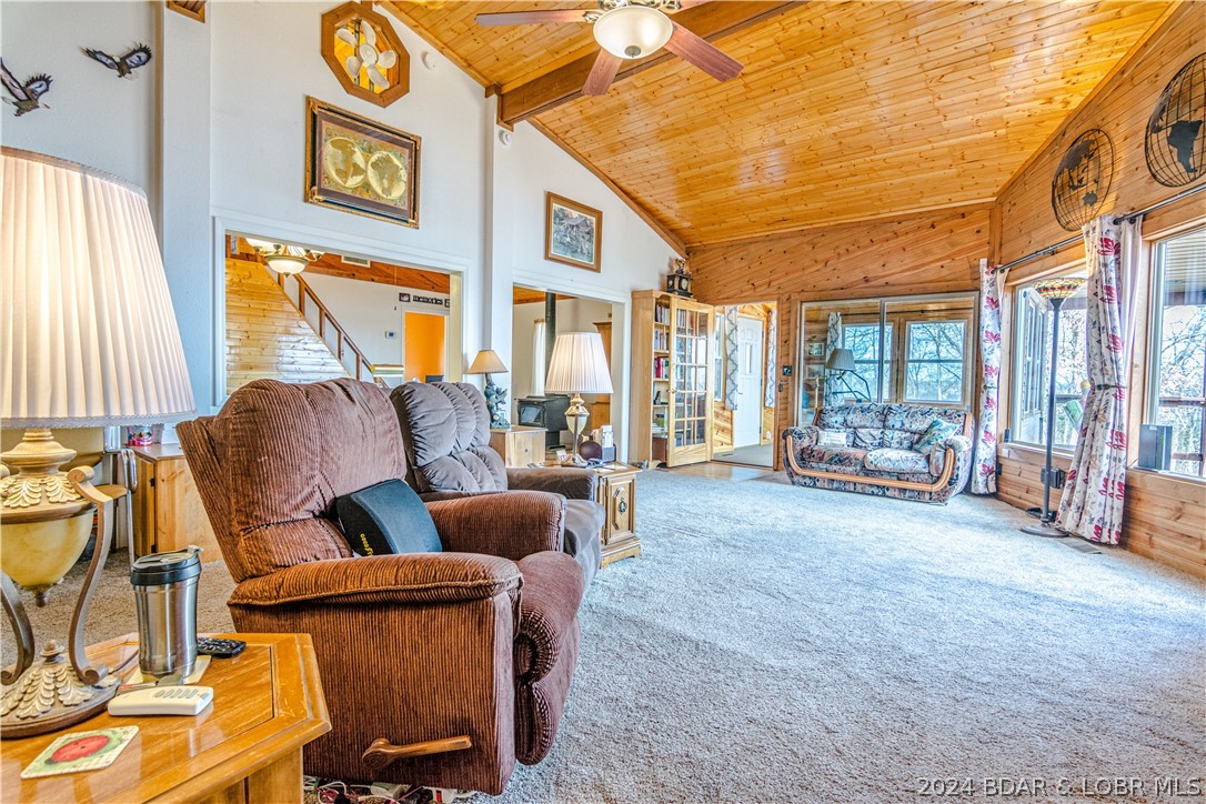 Camdenton, Missouri 65020, United States, 3 Bedrooms Bedrooms, ,3 BathroomsBathrooms,Residential,Contingent,62552