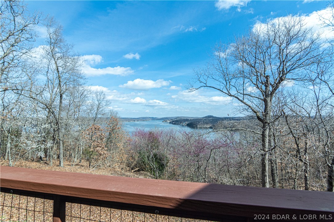 Camdenton, Missouri 65020, United States, 3 Bedrooms Bedrooms, ,3 BathroomsBathrooms,Residential,Contingent,62552