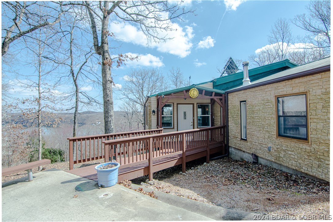 Camdenton, Missouri 65020, United States, 3 Bedrooms Bedrooms, ,3 BathroomsBathrooms,Residential,Contingent,62552