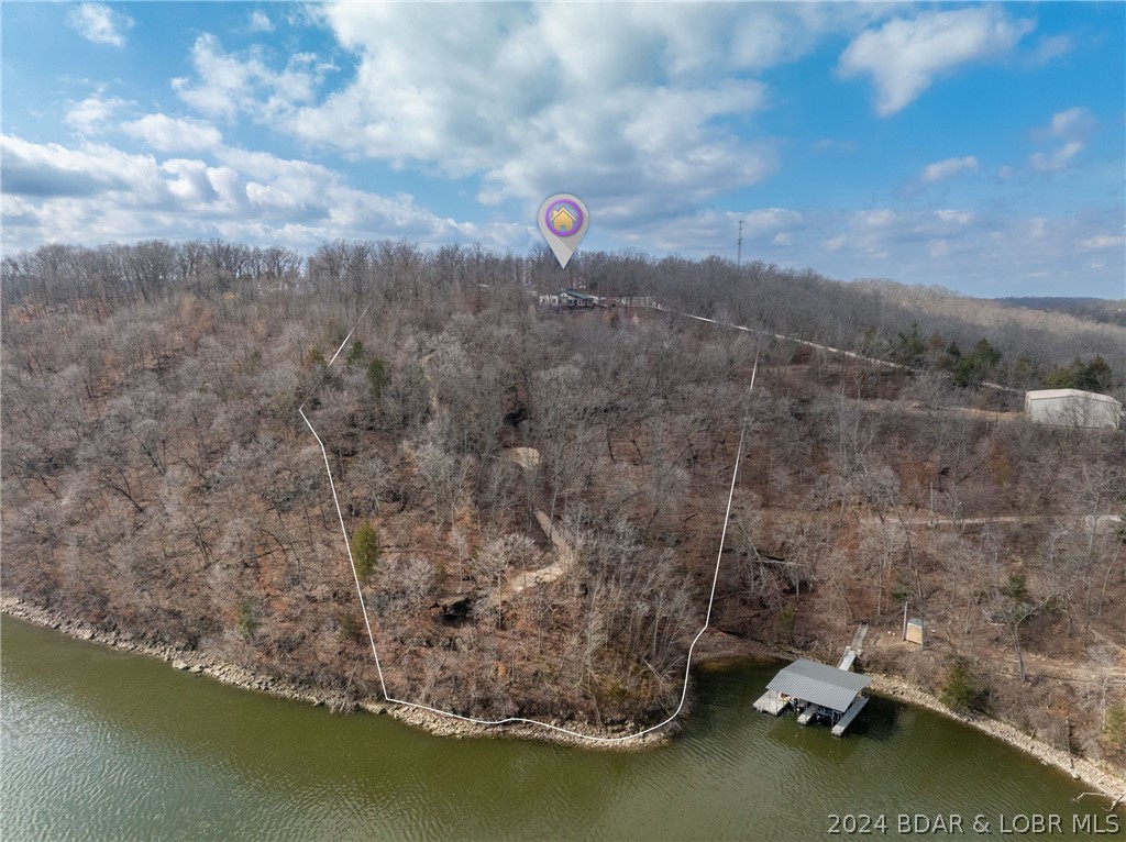 Camdenton, Missouri 65020, United States, 3 Bedrooms Bedrooms, ,3 BathroomsBathrooms,Residential,Contingent,62552