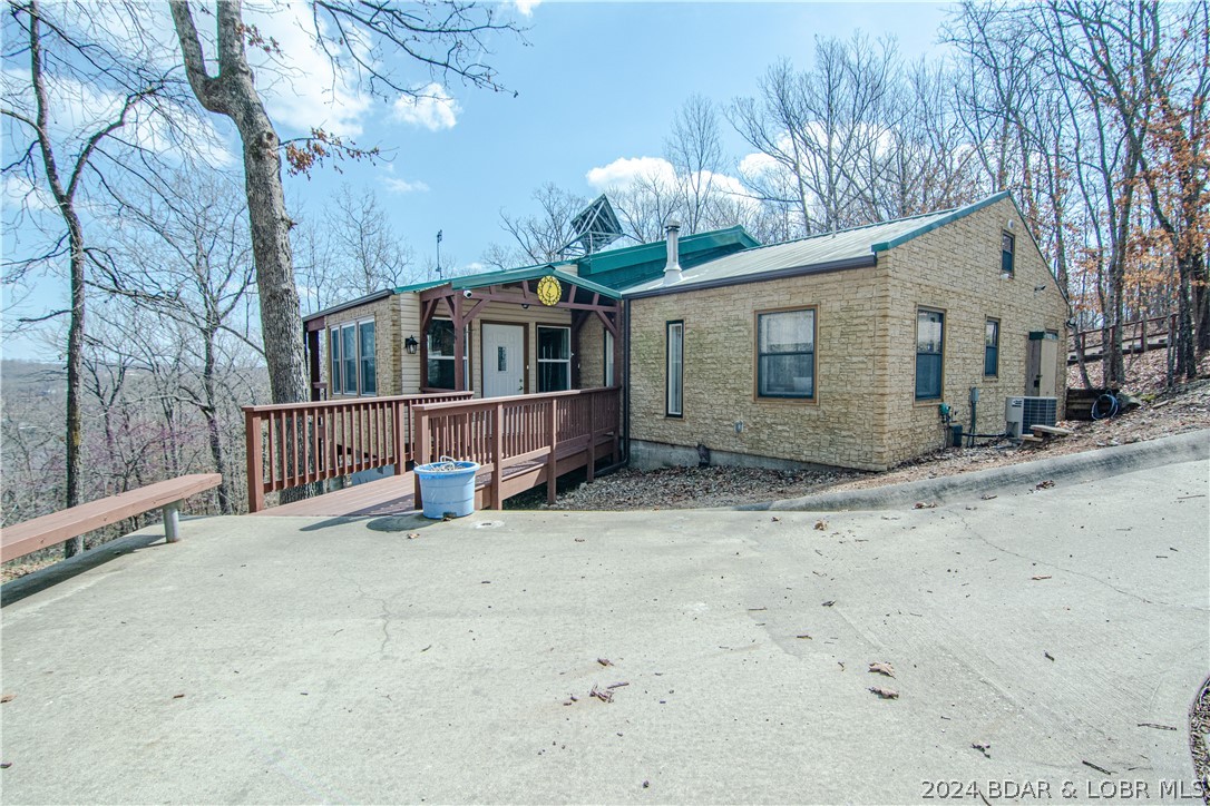 Camdenton, Missouri 65020, United States, 3 Bedrooms Bedrooms, ,3 BathroomsBathrooms,Residential,Contingent,62552