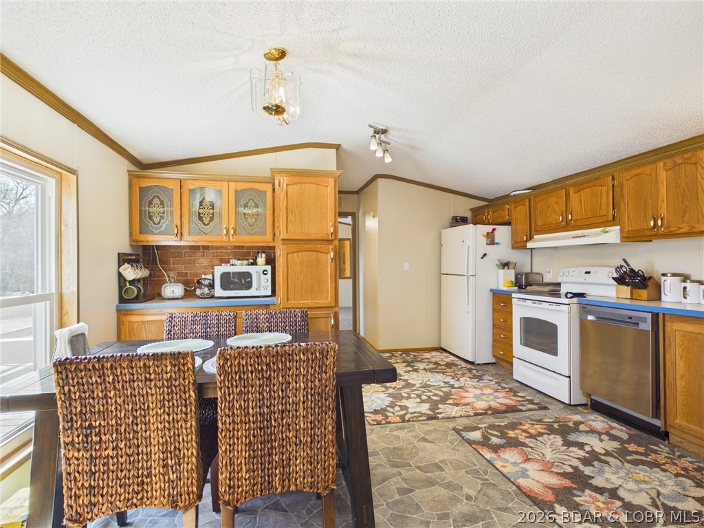 Broken Circle - Residential