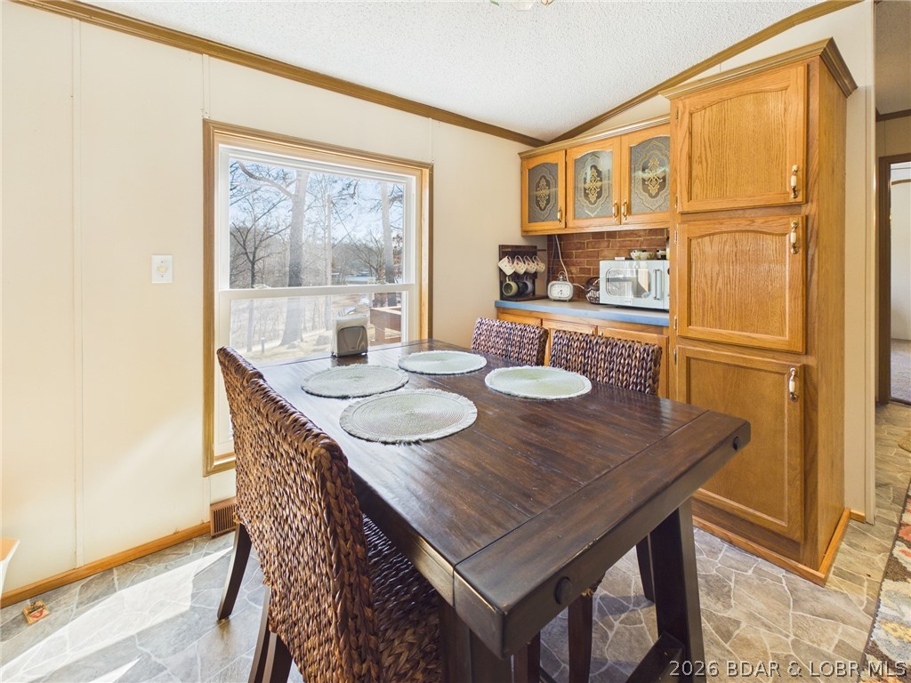 Broken Circle - Residential