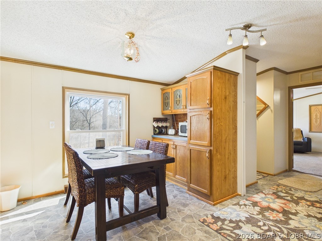 Broken Circle - Residential