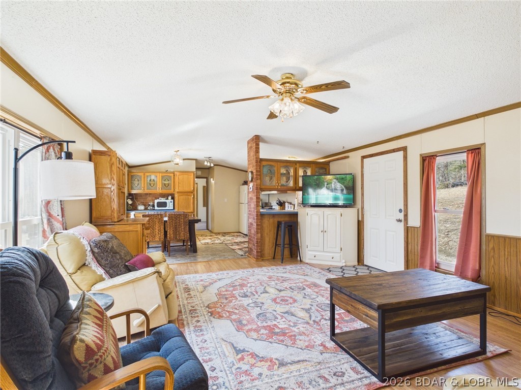 Broken Circle - Residential