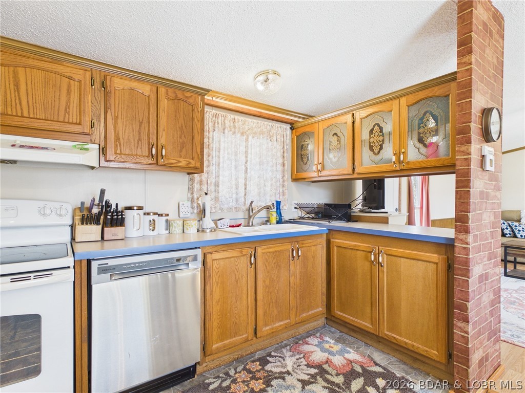 Broken Circle - Residential