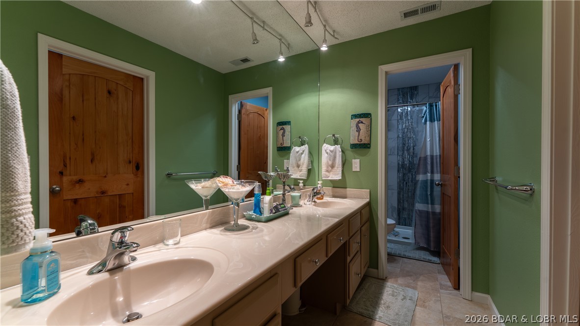 Sunrise Ridge Condominium - Residential