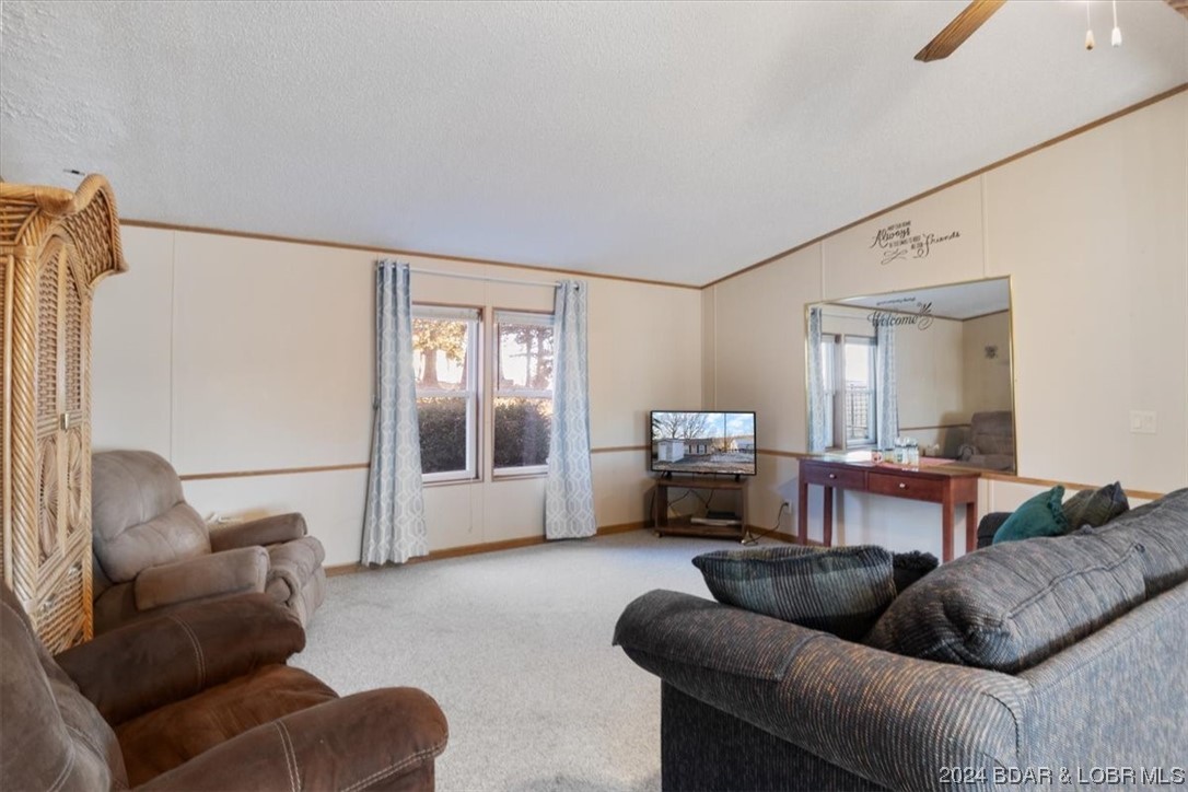 Gravois Mills, Missouri 65037, United States, 3 Bedrooms Bedrooms, ,2 BathroomsBathrooms,Residential,Contingent,67416