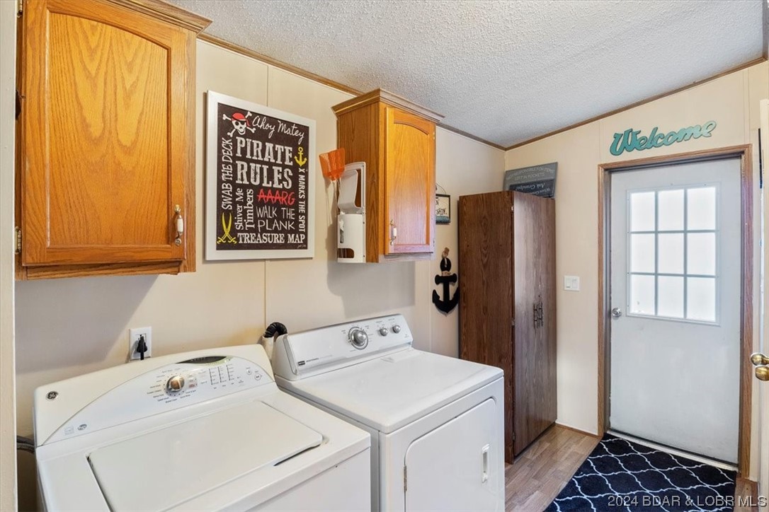 Gravois Mills, Missouri 65037, United States, 3 Bedrooms Bedrooms, ,2 BathroomsBathrooms,Residential,Contingent,67416