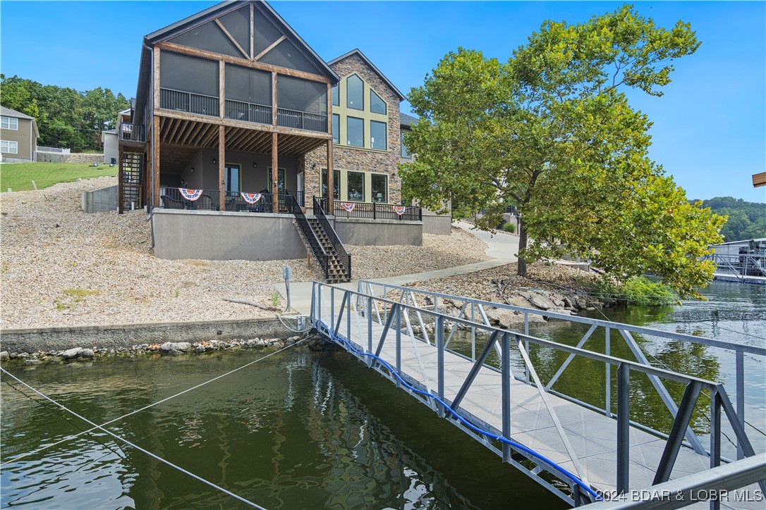 Linn Creek, Missouri 65052, United States, 6 Bedrooms Bedrooms, ,6 BathroomsBathrooms,Residential,Contingent,45590