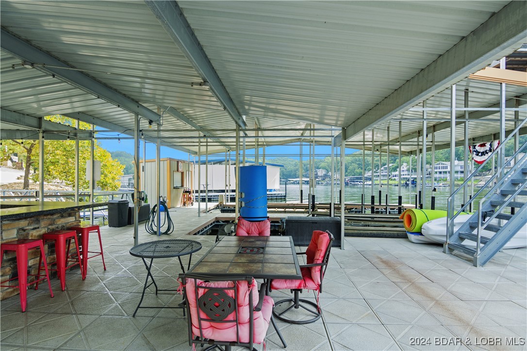 Linn Creek, Missouri 65052, United States, 6 Bedrooms Bedrooms, ,6 BathroomsBathrooms,Residential,Contingent,45590