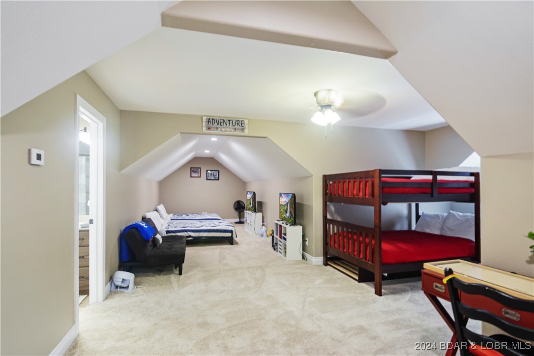 Linn Creek, Missouri 65052, United States, 6 Bedrooms Bedrooms, ,6 BathroomsBathrooms,Residential,Contingent,45590