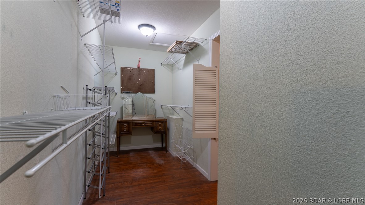 Lakeview Est - Residential