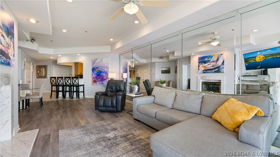 Emerald Bay Condominium - Residential