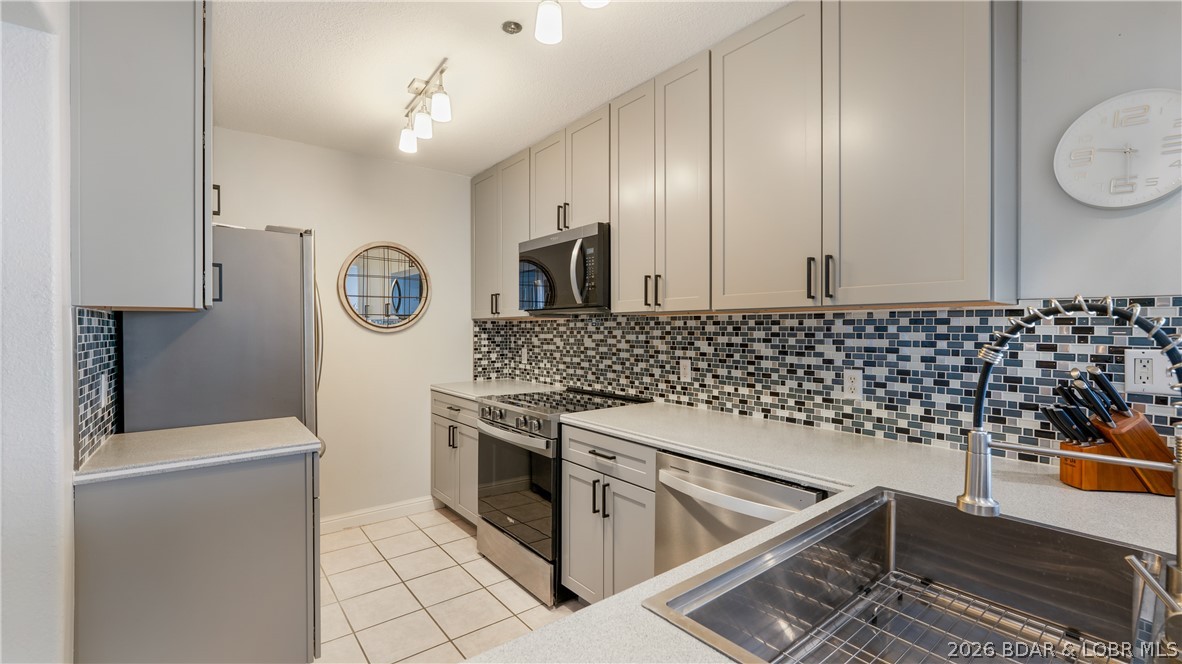 Emerald Bay Condominium - Residential