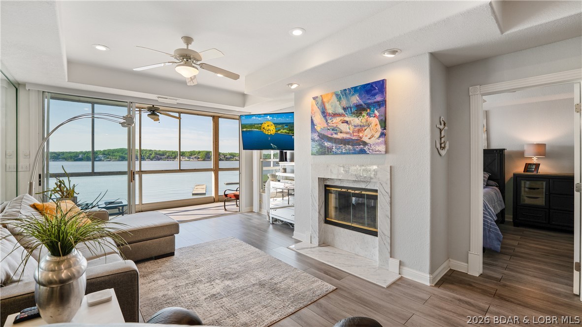 Emerald Bay Condominium - Residential