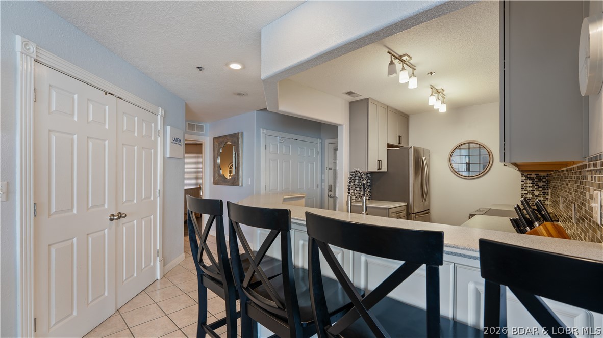 Emerald Bay Condominium - Residential