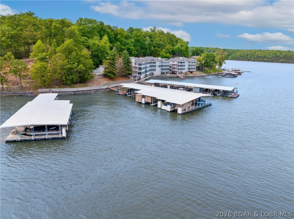 Horizons Condominiums - Residential