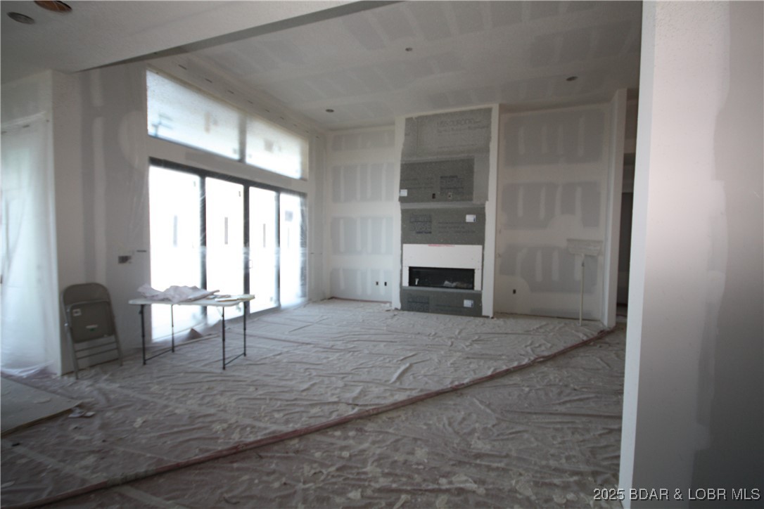 Grand Point - Residential