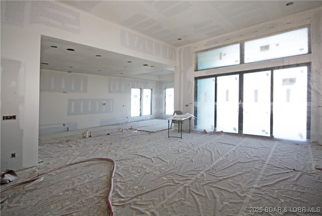 Grand Point - Residential