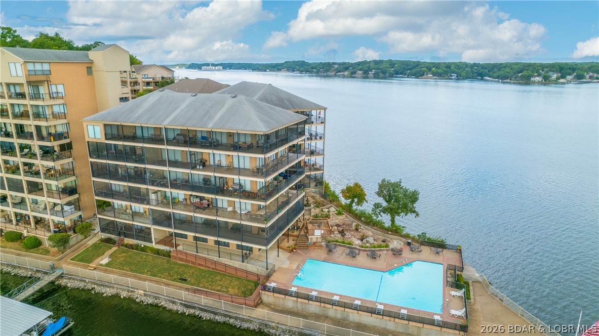 The Falls Condo - Residential