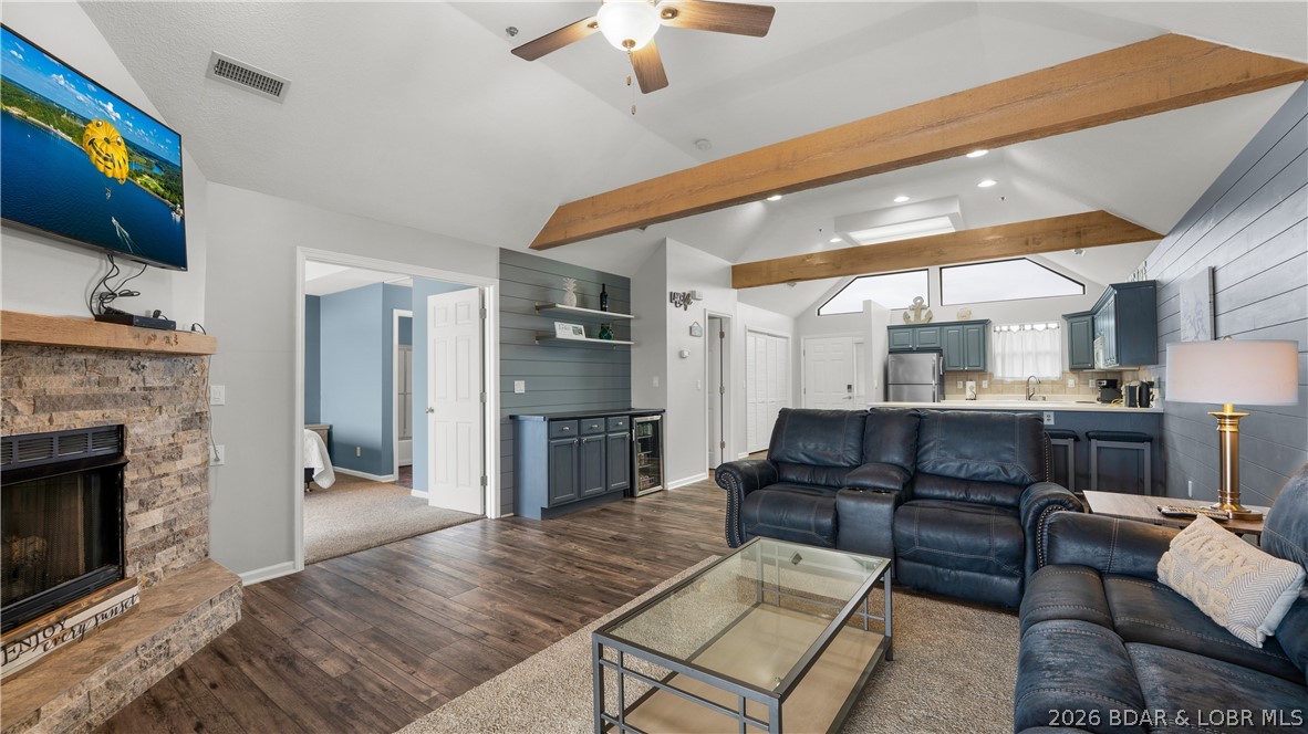 The Falls Condo - Residential
