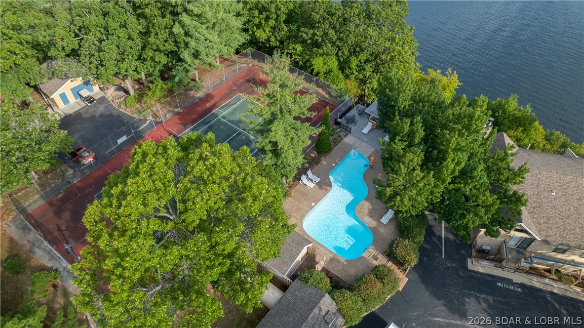 The Falls Condo - Residential