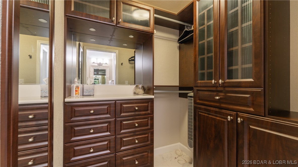 Indian Pointe Condominium - Residential