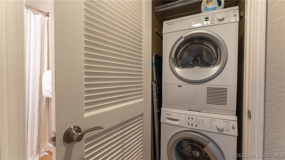 Indian Pointe Condominium - Residential