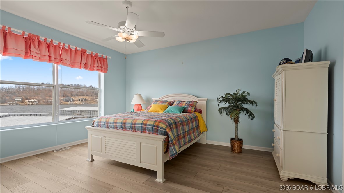 Newport Condominium - Residential