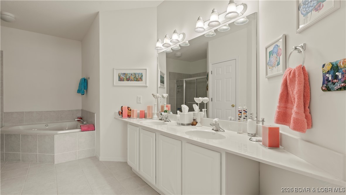 Newport Condominium - Residential