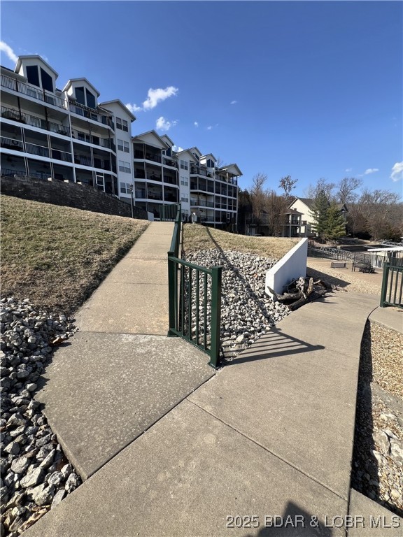 Kaiser, Missouri 65047, United States, 4 Bedrooms Bedrooms, ,3 BathroomsBathrooms,Residential,Active,86987