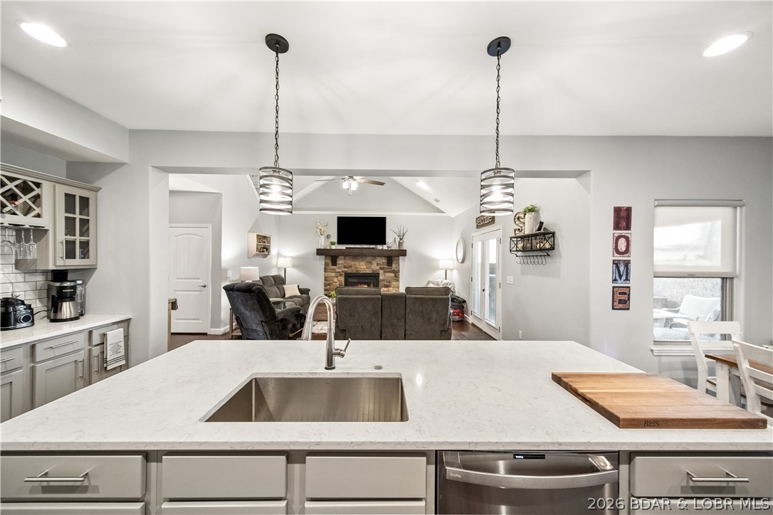 Kahala Estates - Residential