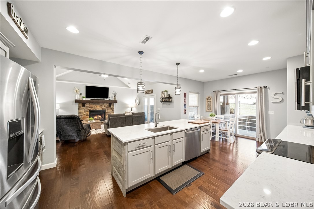 Kahala Estates - Residential