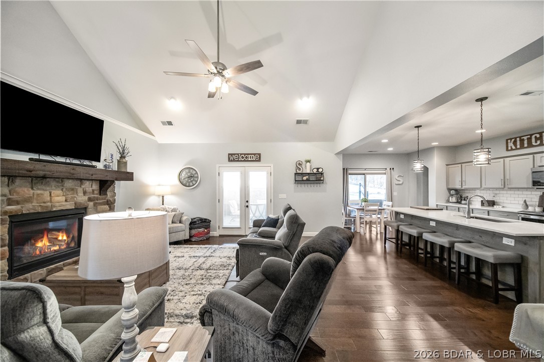 Kahala Estates - Residential