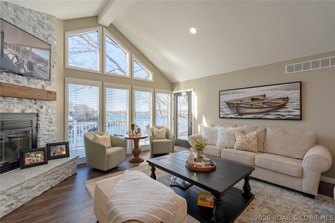 Imperial Point - Residential